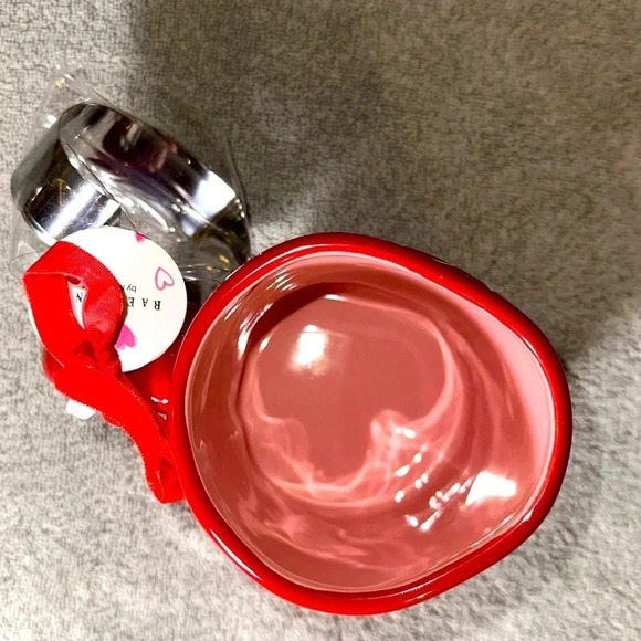 NWT Rae Dunn Red Ceramic LOVE BUG Mug Cup Cookie Cutter Heart Velvet Ribbon 2pc - Picture 4 of 4